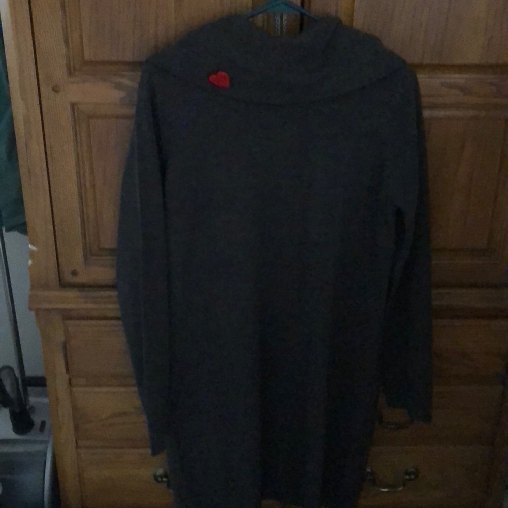 B&W casual suit $120. For sale for $70.